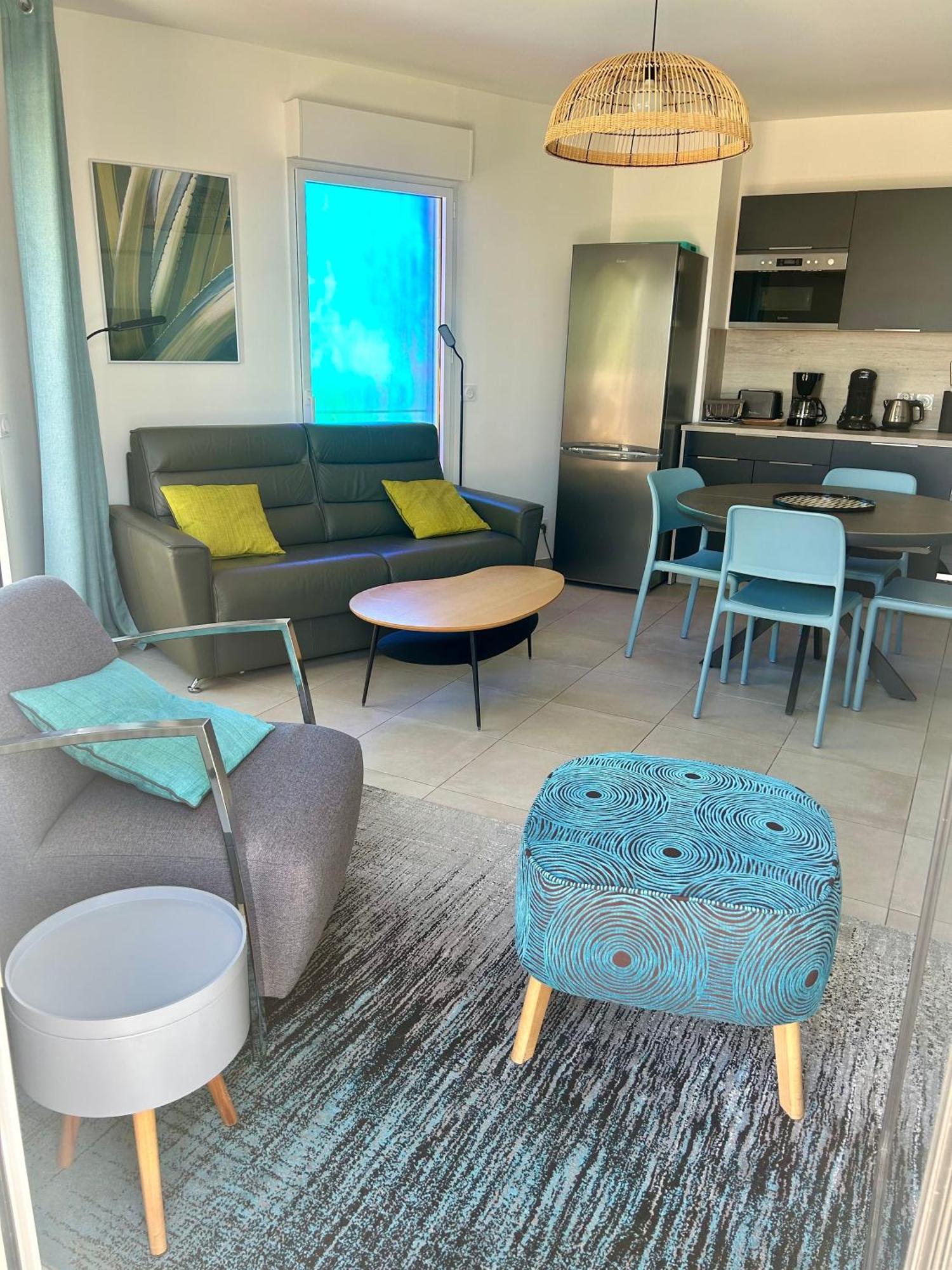 Ferienwohnung Blue Note -4 Etoiles-Terrasse Vue-2 Parking Balaruc-les-Bains Exterior foto